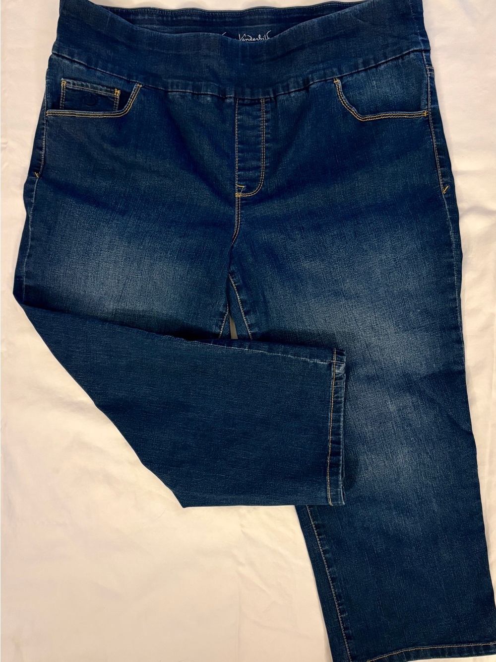 Gloria Vanderbilt Dark Blue Stretch Cropped Jeans